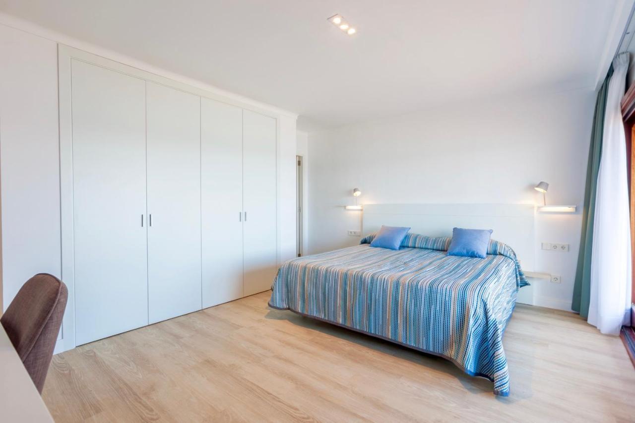Villa Beachfront Socias Playa By Sealand